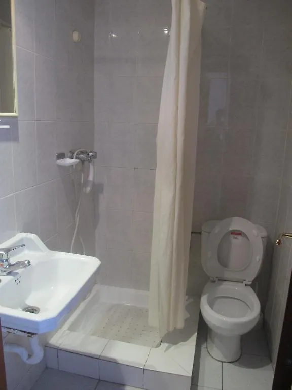 Hostal La Playa Lloret de Mar 3*,