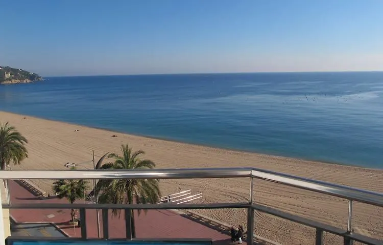 Guest house Hostal La Playa Lloret de Mar